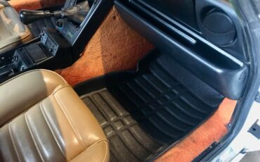 Alfa-Romeo-Spider-1989-Convertible-12