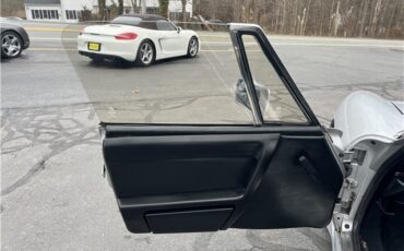 Alfa-Romeo-Spider-Quadrifoglio-1987-19