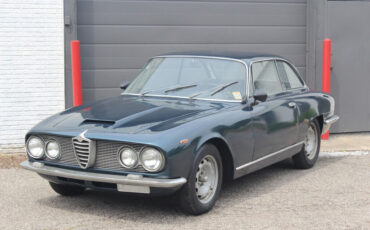 Alfa-Romeo-Sprint-2600-1966-Coupe-1
