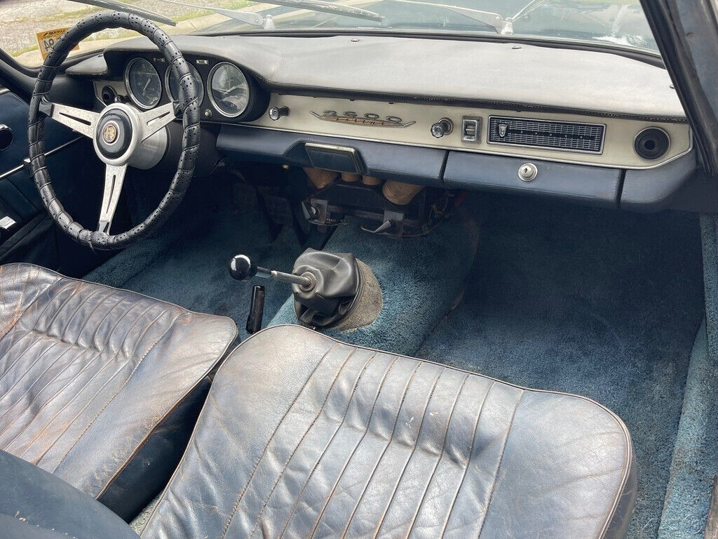 Alfa-Romeo-Sprint-2600-1966-Coupe-15