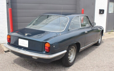 Alfa-Romeo-Sprint-2600-1966-Coupe-2