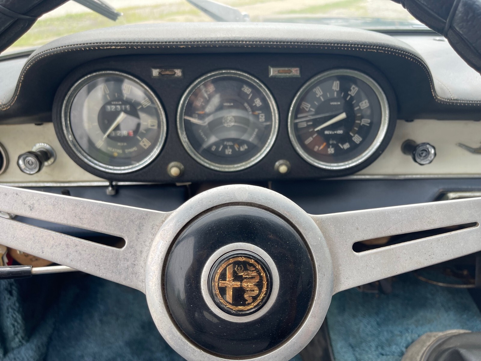 Alfa-Romeo-Sprint-2600-1966-Coupe-21