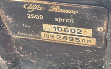 Alfa-Romeo-Sprint-2600-1966-Coupe-26