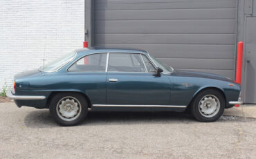 Alfa-Romeo-Sprint-2600-1966-Coupe-9