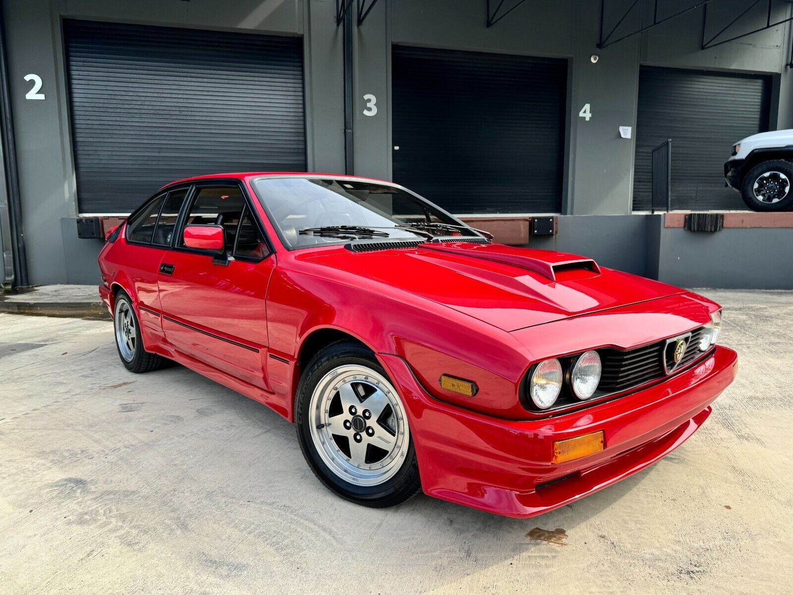 Alfa-Romeo-gtv6-1986-Hatchback-15