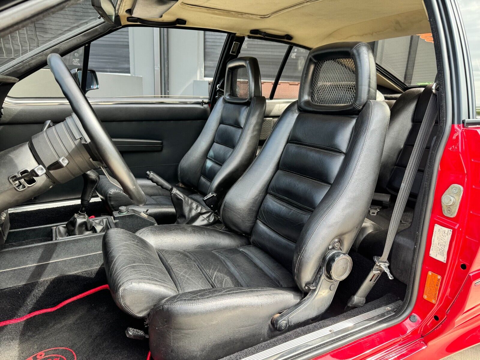 Alfa-Romeo-gtv6-1986-Hatchback-25