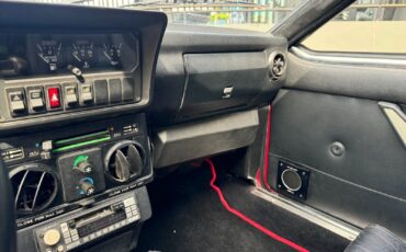Alfa-Romeo-gtv6-1986-Hatchback-30