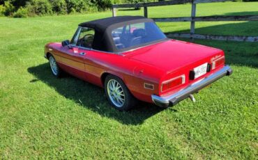 Alfa-romeo-Spider-1973-red-1