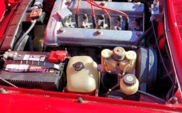 Alfa-romeo-Spider-1973-red-22
