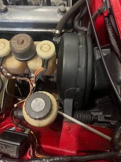 Alfa-romeo-Spider-1973-red-4