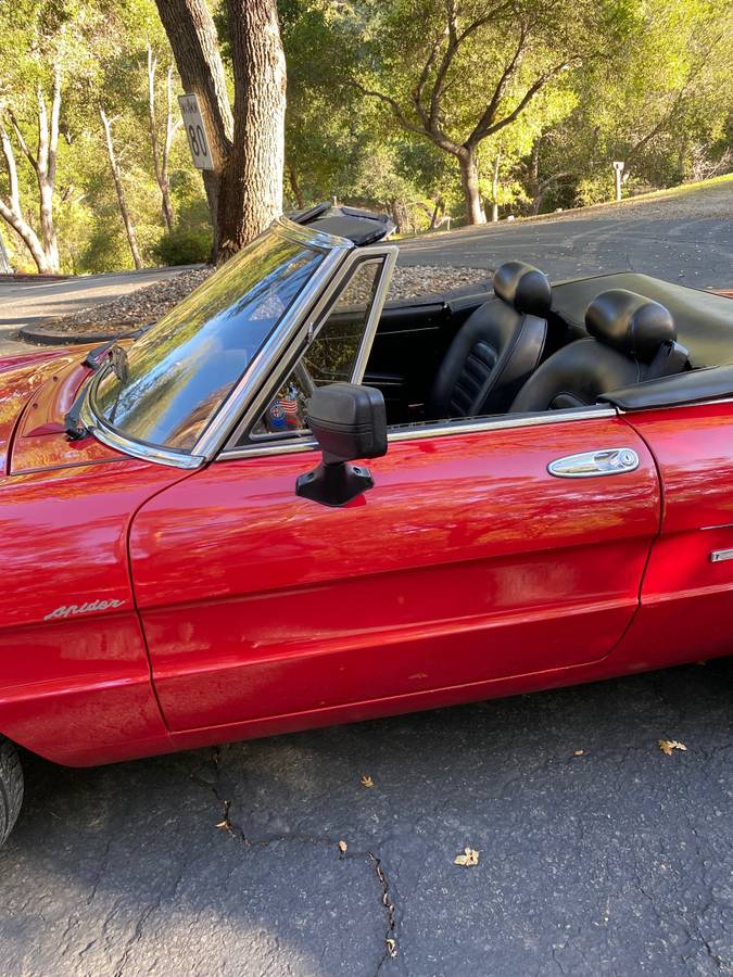 Alfa-romeo-Spider-veloce-1986-red-2
