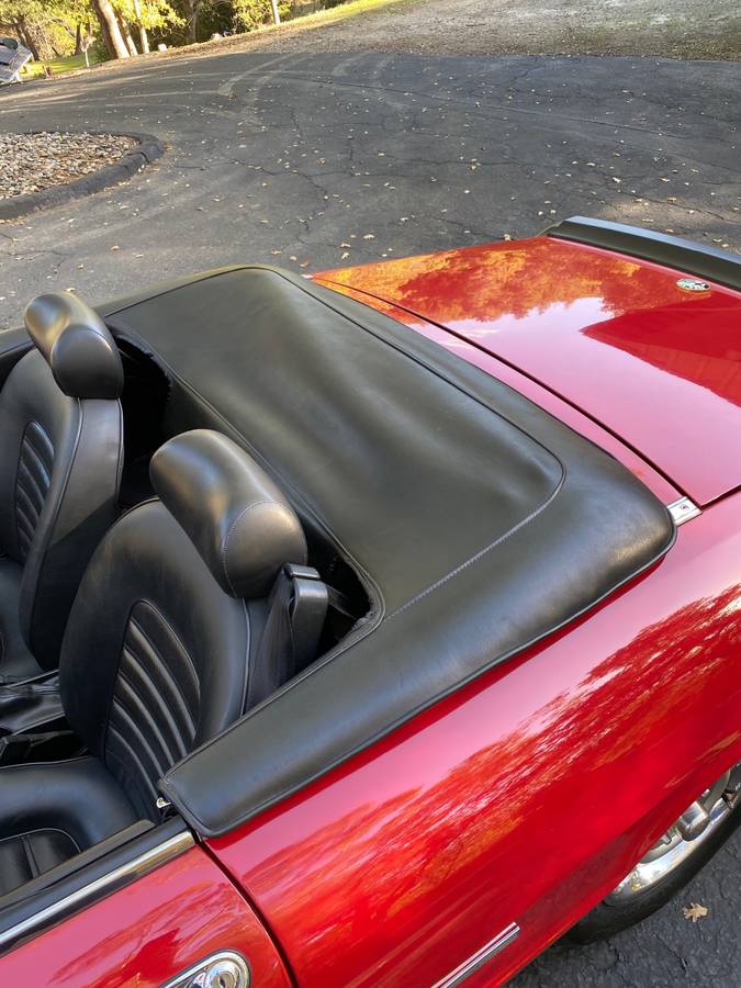 Alfa-romeo-Spider-veloce-1986-red-6