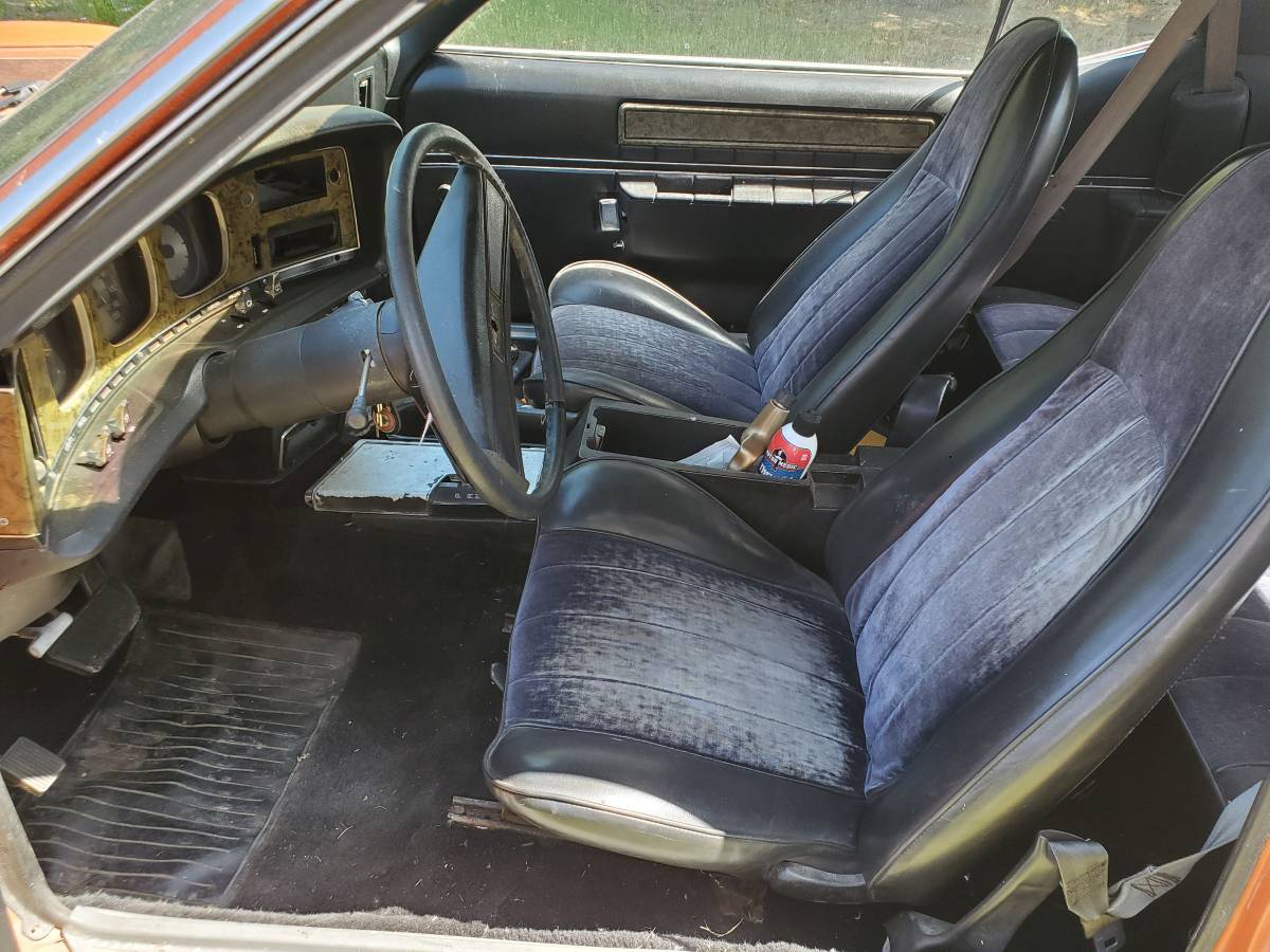 Amc-Javelin-1974-orange-11