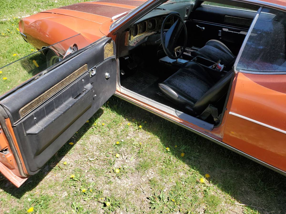 Amc-Javelin-1974-orange-5