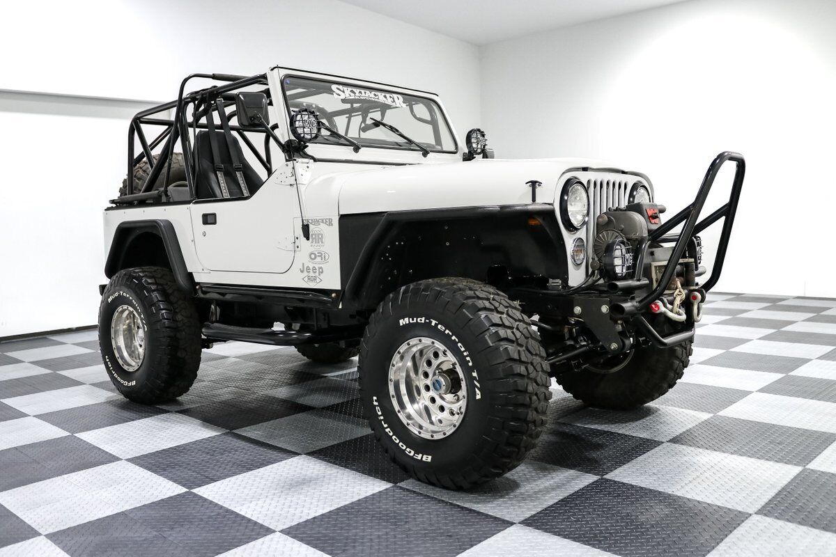 American-CJ7-1981-Jeep-1