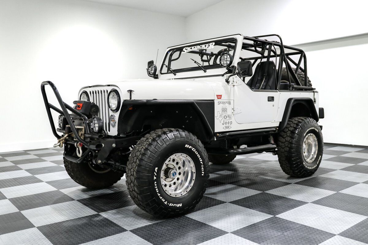 American-CJ7-1981-Jeep-3