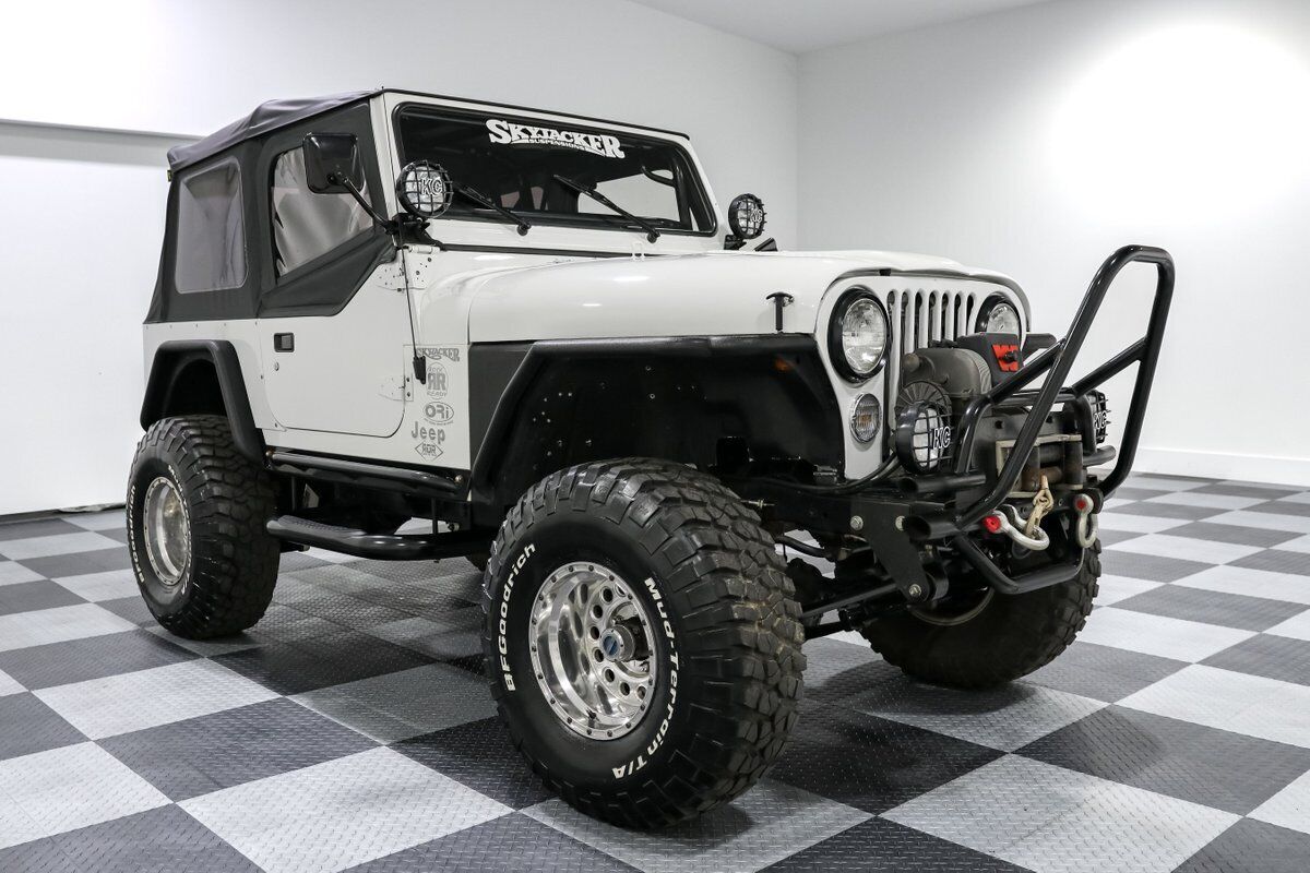 American-CJ7-1981-Jeep