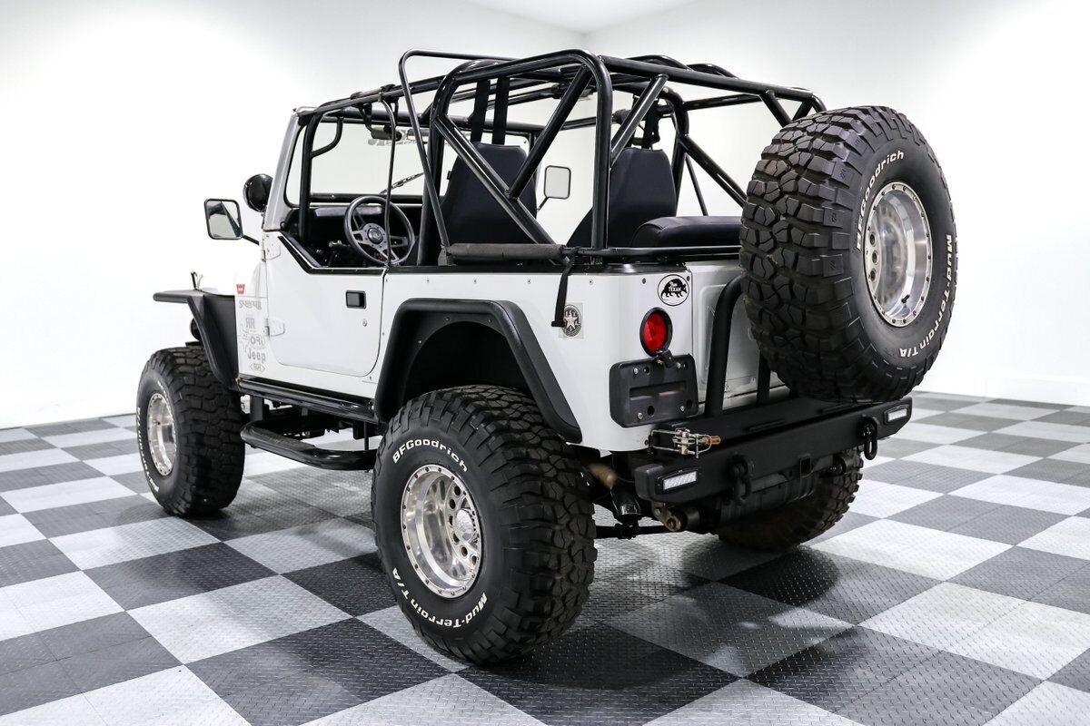 American-CJ7-1981-Jeep-7