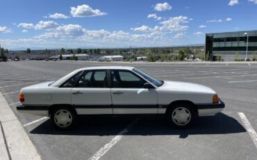 Audi-5000-Quattro-1987-Sedan-2