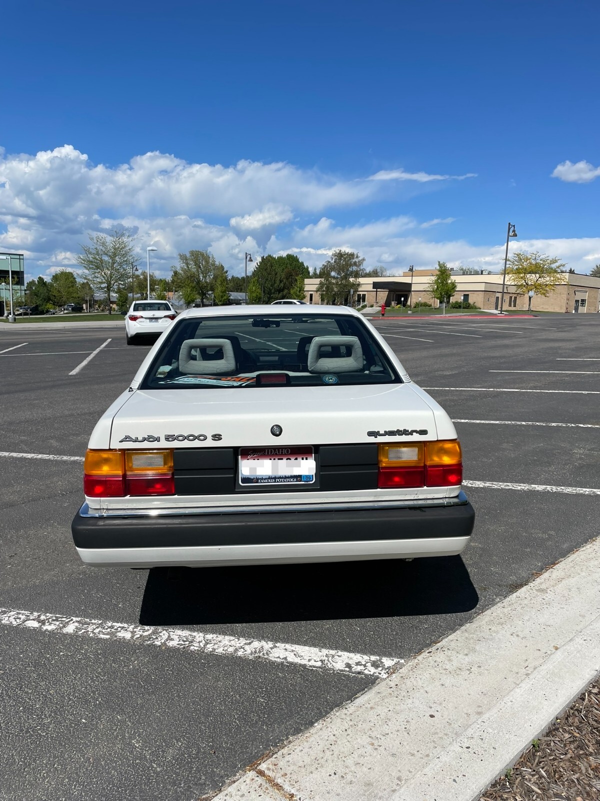 Audi-5000-Quattro-1987-Sedan-5