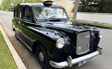 Austin-FX4-London-Taxi-1966-Taxi-1