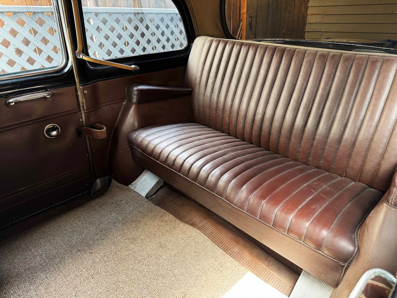 Austin-FX4-London-Taxi-1966-Taxi-10