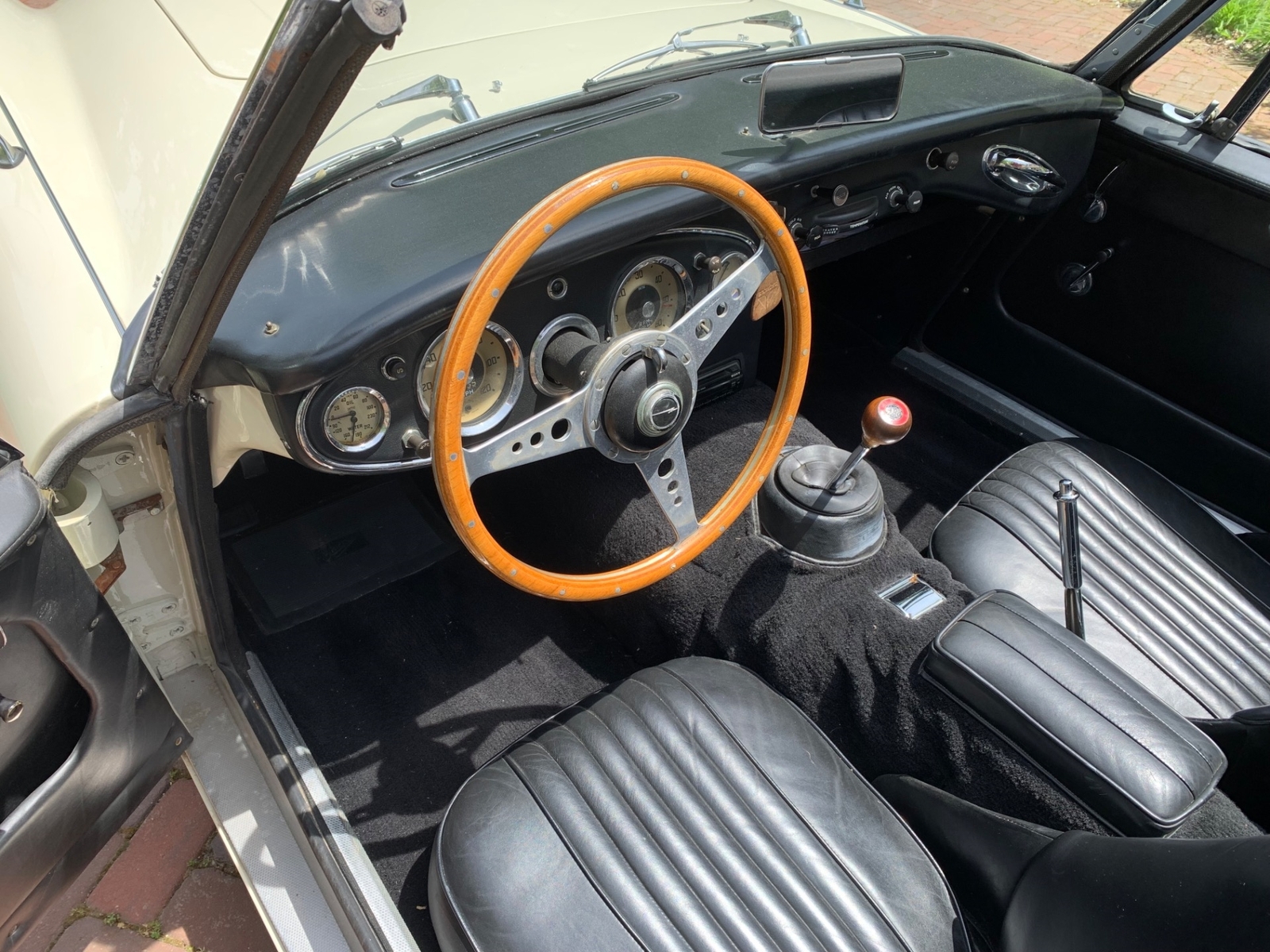 Austin-Healey-1963-convert-25