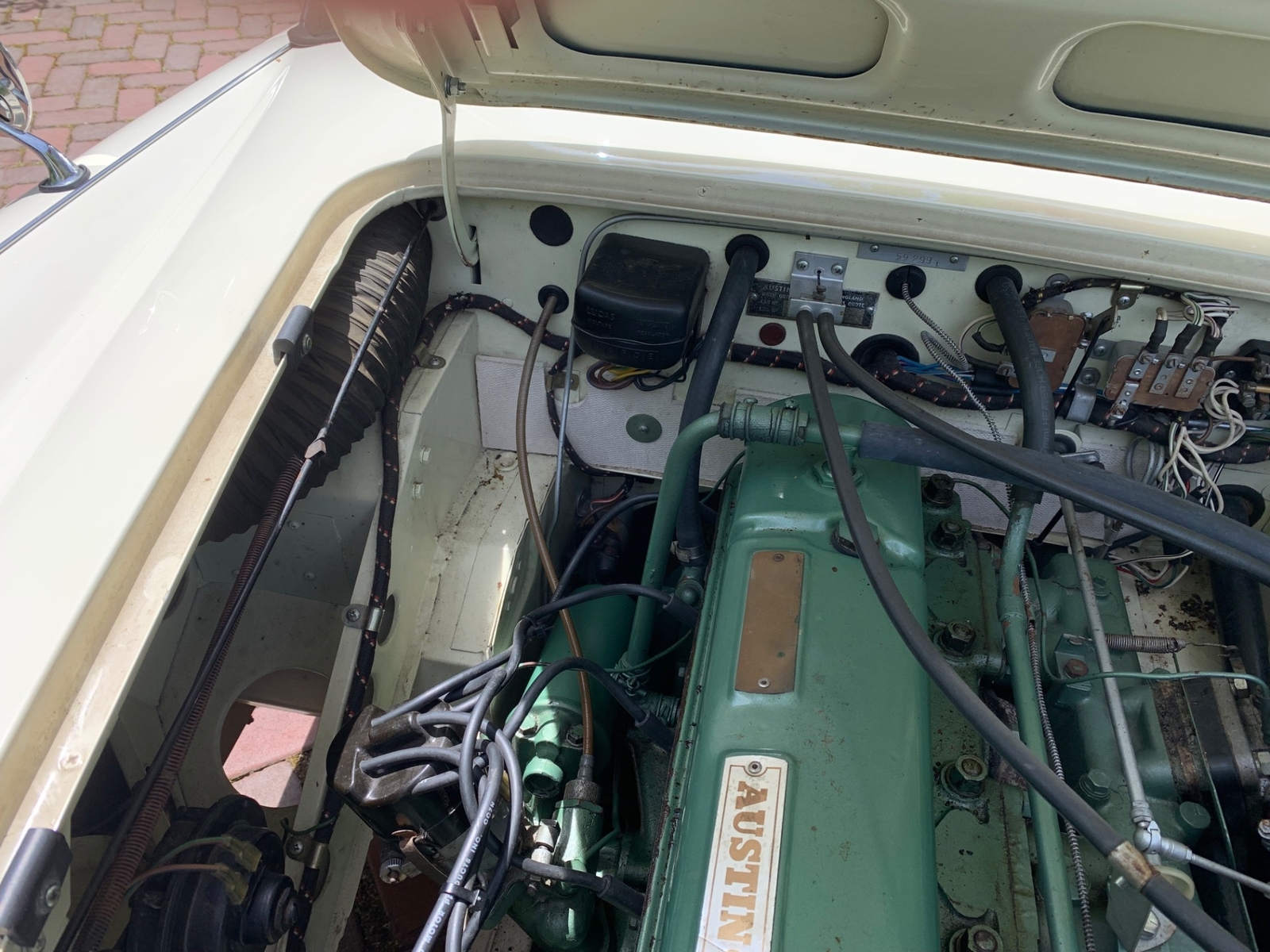 Austin-Healey-1963-convert-38