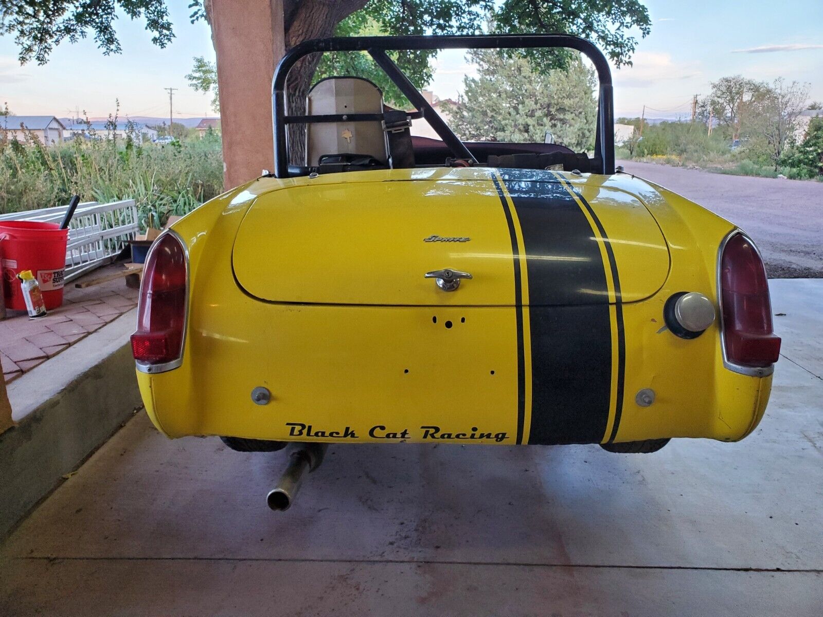 Austin-Healey-Sprite-1965-Race-Car-2