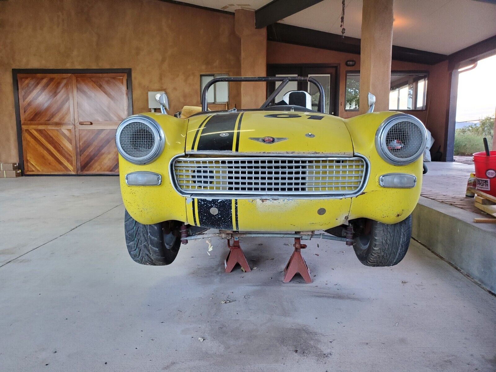 Austin-Healey-Sprite-1965-Race-Car-5