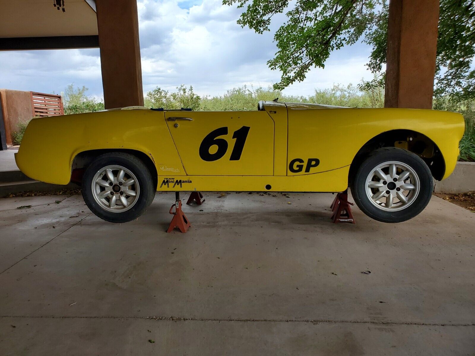 Austin-Healey-Sprite-1965-Race-Car-6