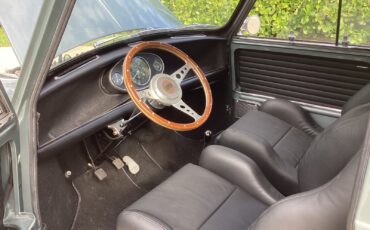Austin-Mini-1963-Coupe-15