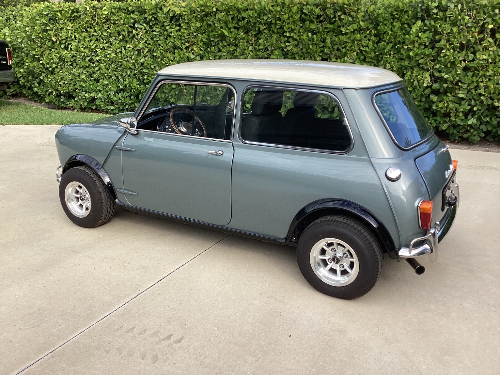 Austin-Mini-1963-Coupe-7