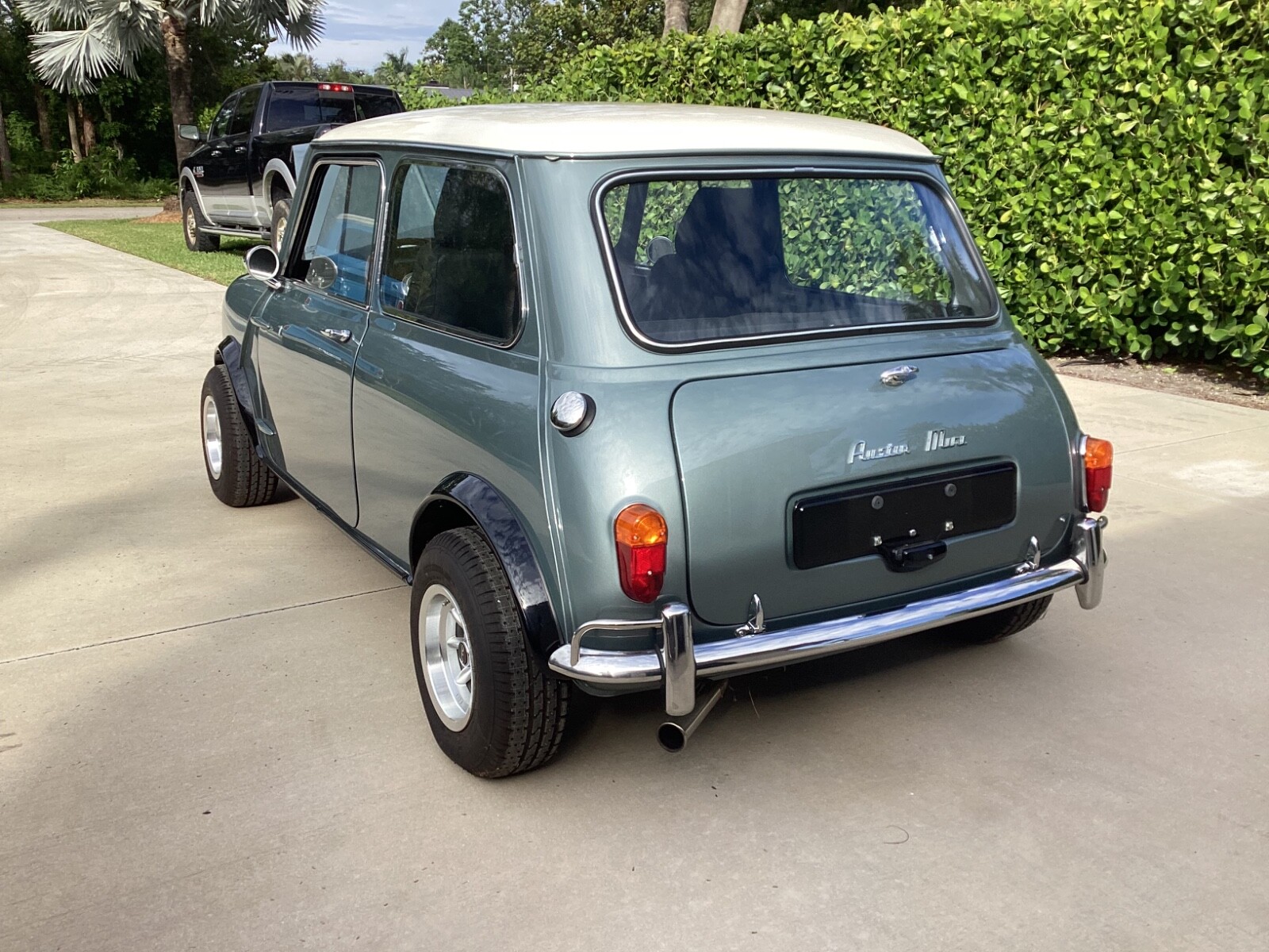 Austin-Mini-1963-Coupe-8