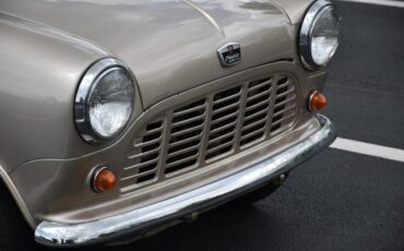 Austin-Mini-1967-Van-11