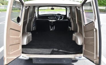 Austin-Mini-1967-Van-18