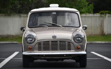 Austin-Mini-1967-Van-8