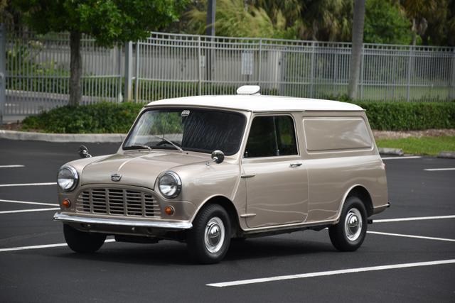 Austin-Mini-1967-Van