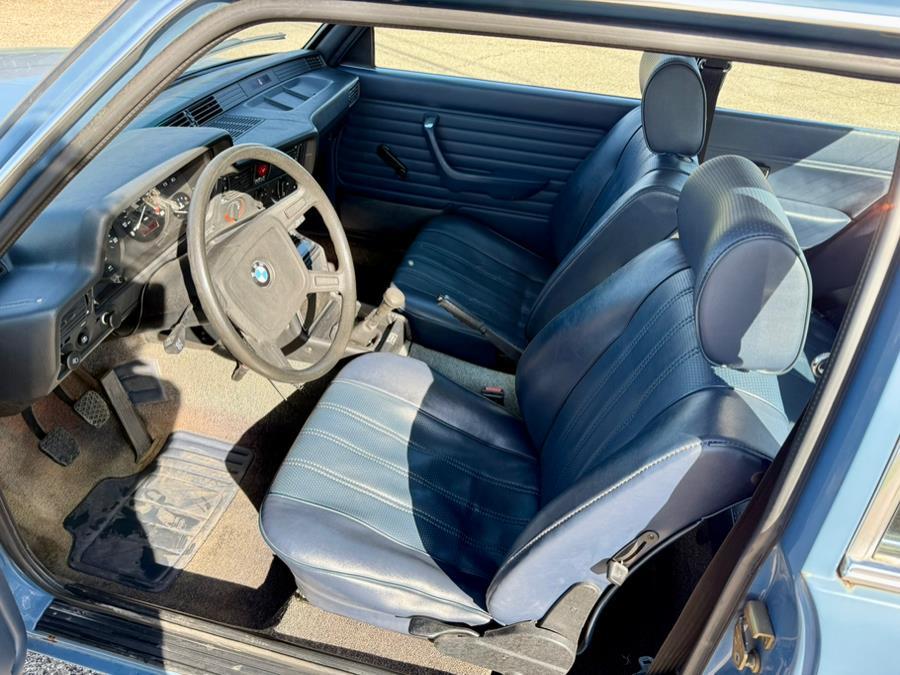 BMW-3-Series-1981-2-Door-Coupe-10