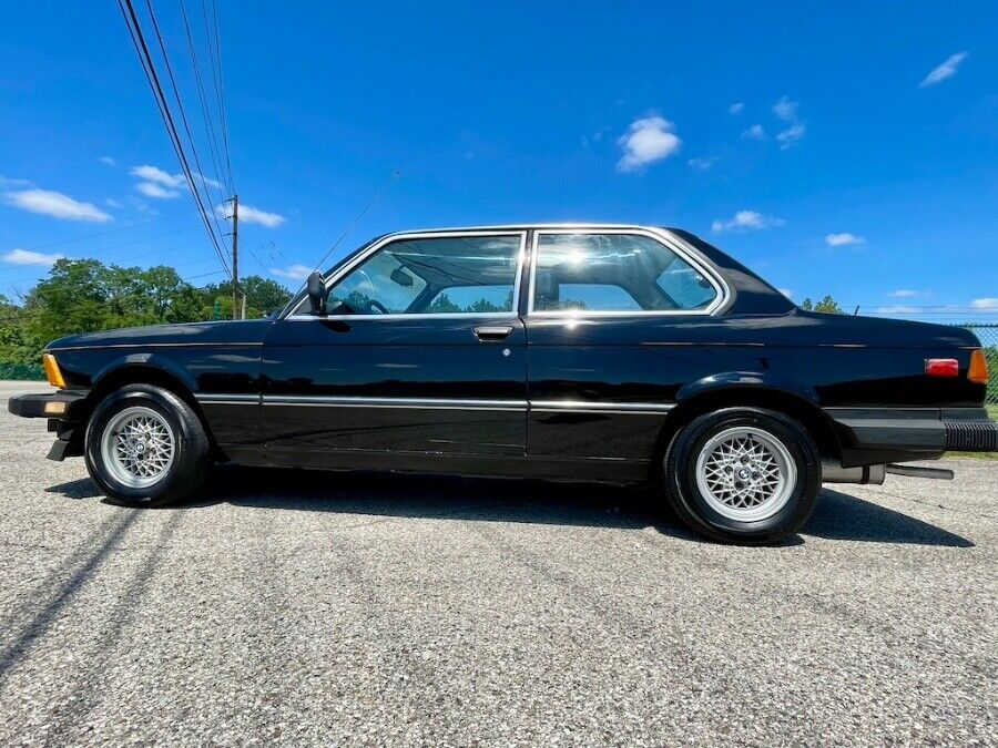 BMW-3-Series-1982-2-Door-Coupe-1