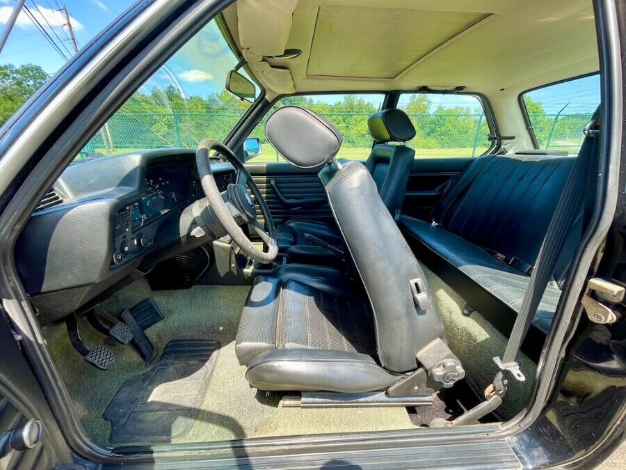 BMW-3-Series-1982-2-Door-Coupe-19
