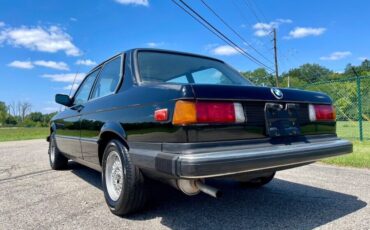 BMW-3-Series-1982-2-Door-Coupe-2