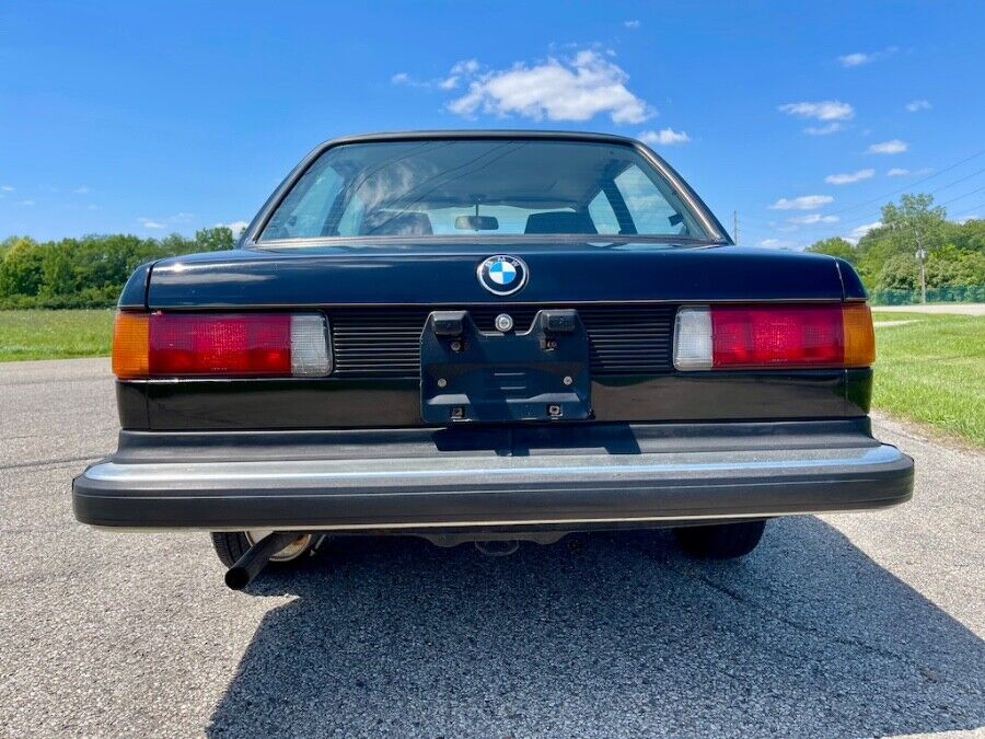 BMW-3-Series-1982-2-Door-Coupe-3