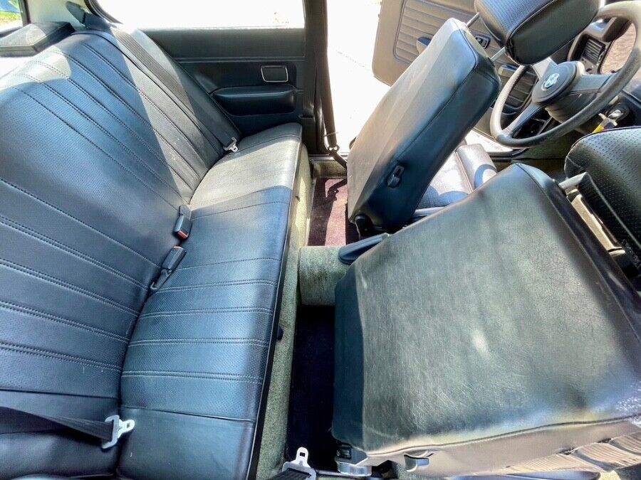 BMW-3-Series-1982-2-Door-Coupe-39