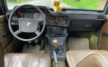 BMW-3-Series-1982-Coupe-14