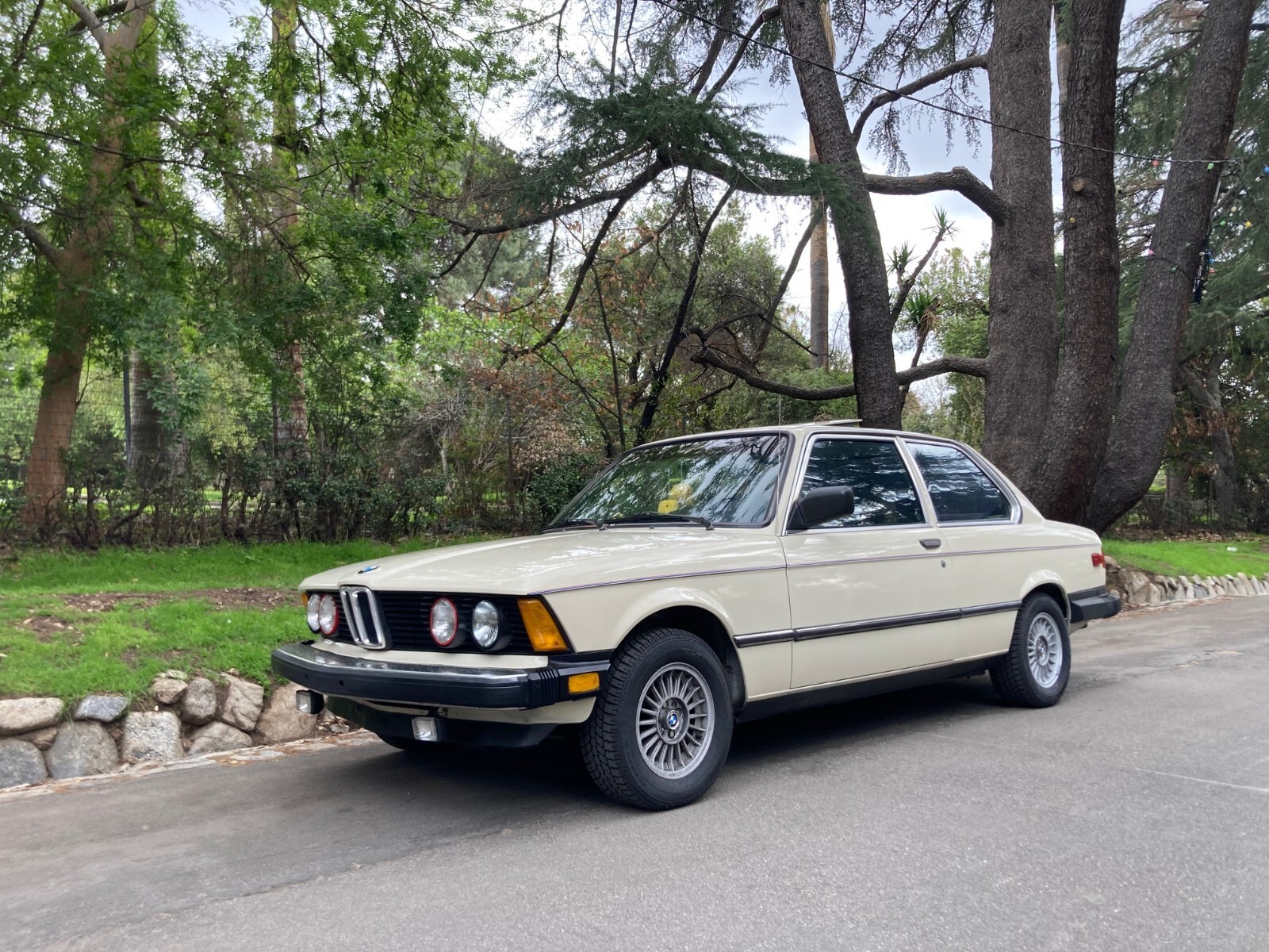 BMW-3-Series-1982-Coupe-2