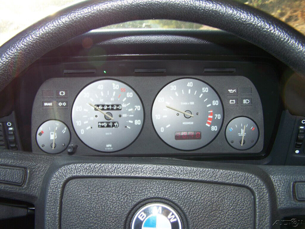 BMW-3-Series-1983-Coupe-10