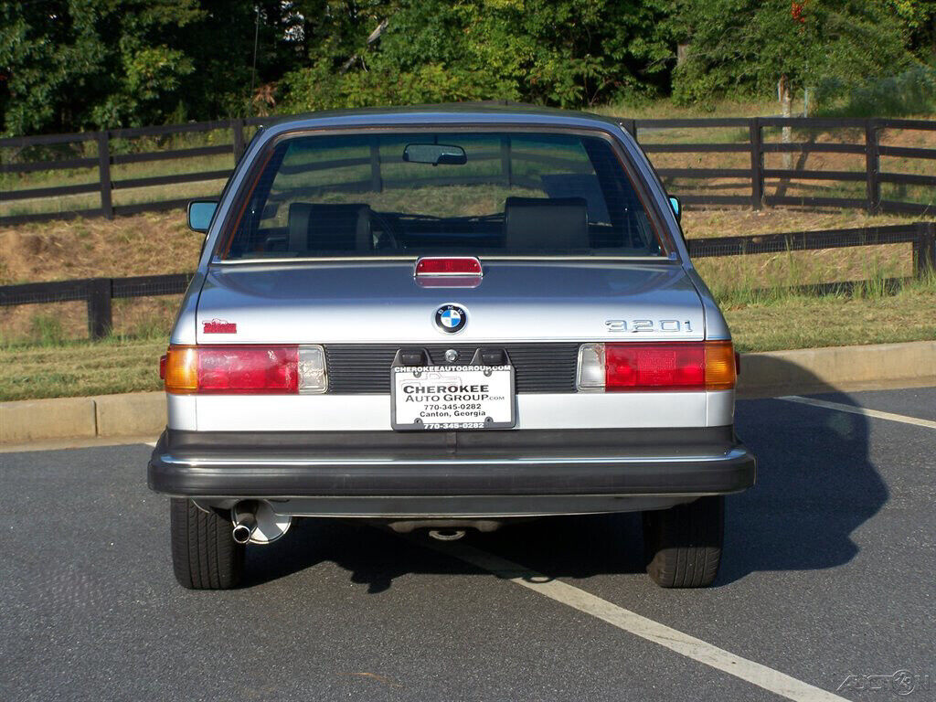 BMW-3-Series-1983-Coupe-17