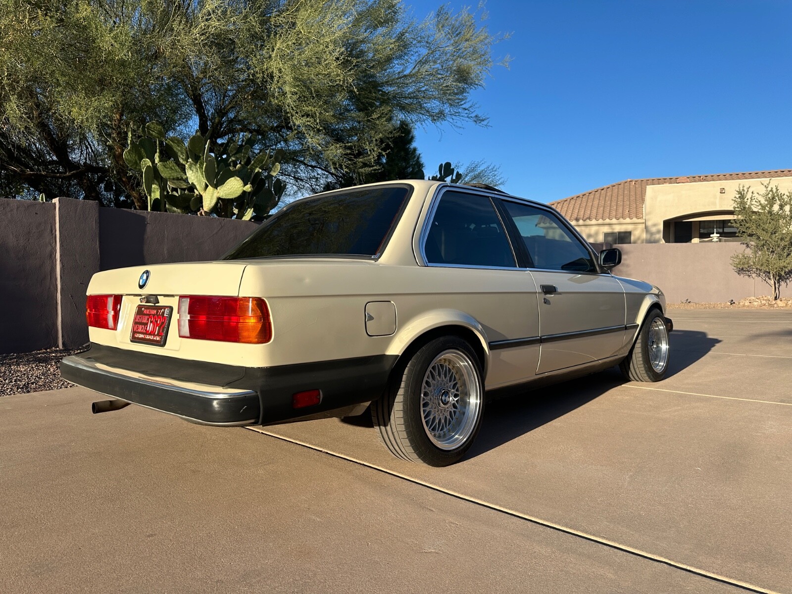 BMW-3-Series-1985-Coupe-12