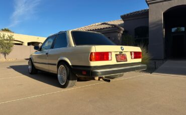 BMW-3-Series-1985-Coupe-13